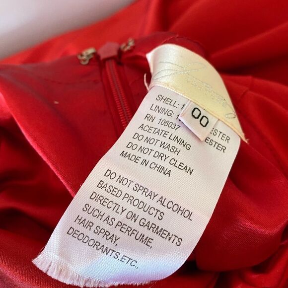 JASZ COUTURE Prom Dress - Picture 7 of 10